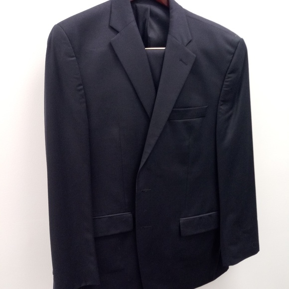 Lauren Ralph Lauren, Navy Suit ,size M,36W 30L - Picture 1 of 4
